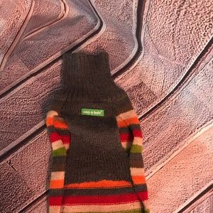 WAG-A-TUDE DOG SWEATER NEW.